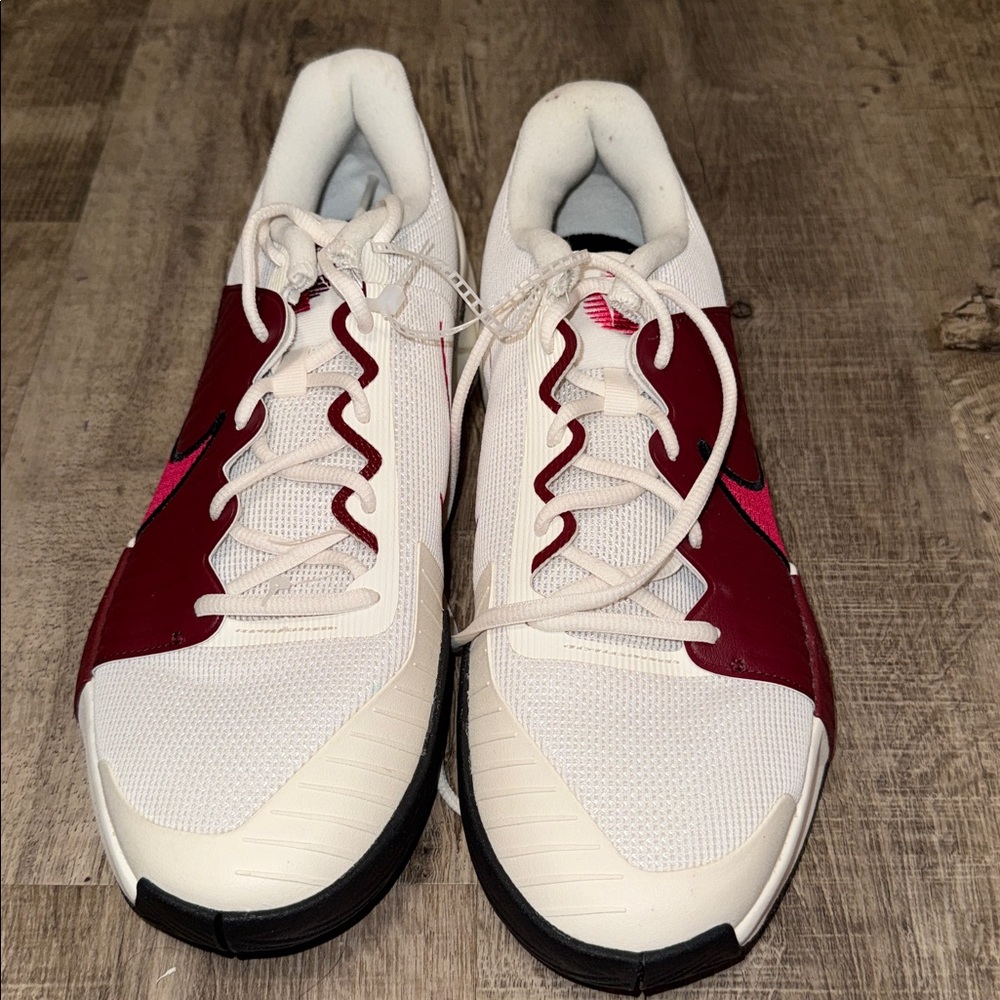Nike White and Red Men's Shoes